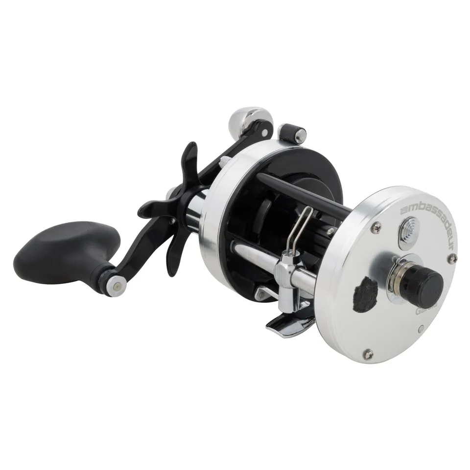 abu-garcia-ambassadeur-7000-c3-moulinet-rond-mer-silure image 1